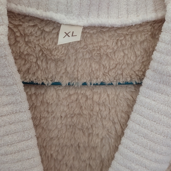 Cozy Cream Sherpa Button-Front Robe - Picture 3 of 3